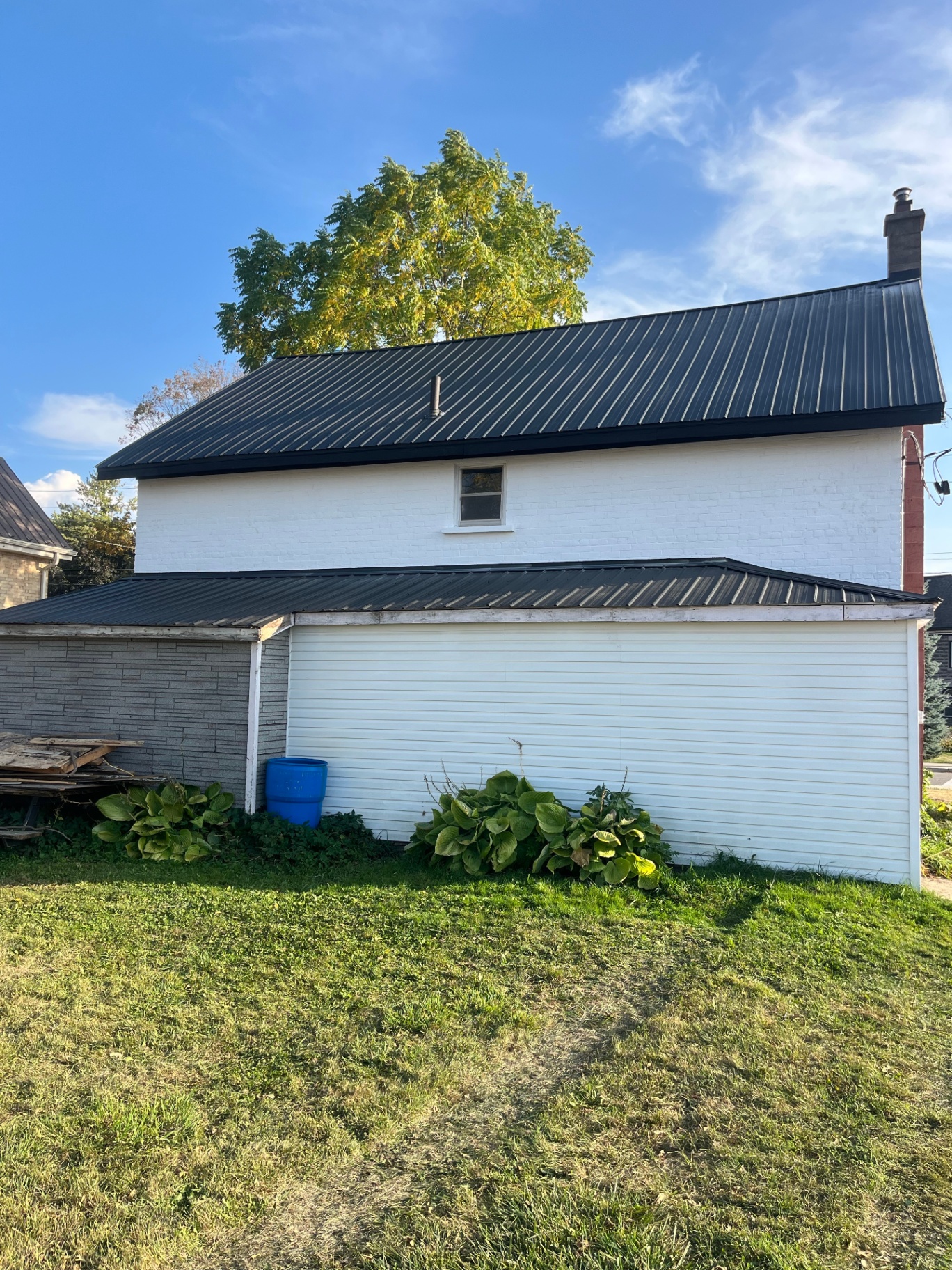 Roofing contractor in Brussels Ontario